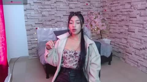 Snapshot of vanse_lust chatting on February 9, 6:58 pm Karuna online show from February 9, 6:58 pm