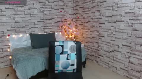 Snapshot of vanse_lust chatting on March 7, 10:43 pm Karuna online show from March 7, 10:43 pm