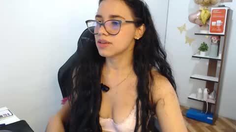 vanyxxxx online show from May 26, 1:23 am