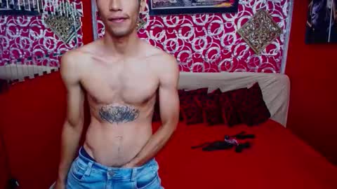 Esteban online show from March 18, 4:24 pm