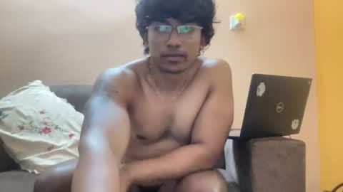 varunsk2000 online show from May 15, 6:26 pm