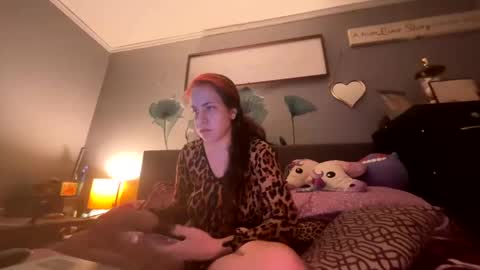 Snapshot of vaua089 chatting on October 26, 1:28 am vaua089 online show from October 26, 1:28 am