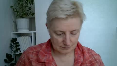 vea_motty online show from May 9, 3:18 pm