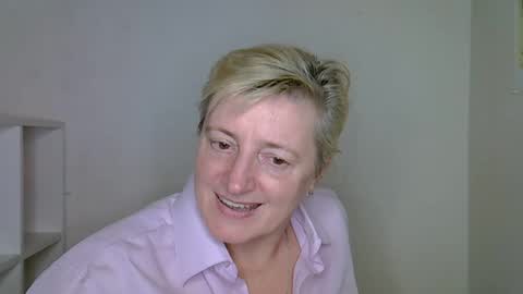 vea_motty online show from December 5, 2:26 pm