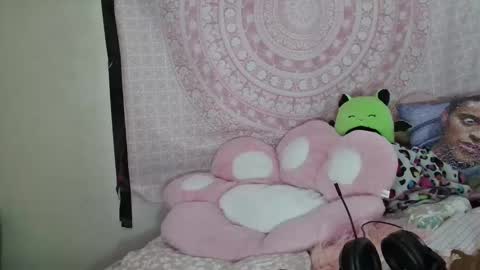 Veronica Lehane online show from February 2, 7:14 pm