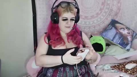 Veronica Lehane online show from January 24, 4:06 pm