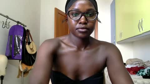 ebony ivanna online show from July 29, 9:53 am
