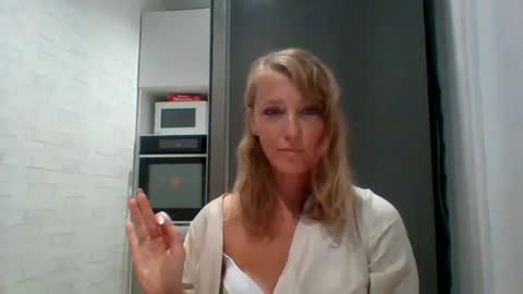 Veessa online show from June 27, 6:25 pm