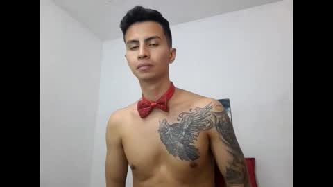 velk_hot1 online show from February 24, 3:09 pm