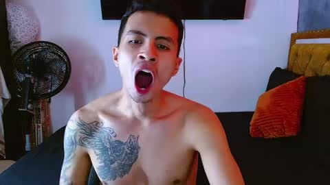 velk_hot1 online show from May 7, 2:02 pm