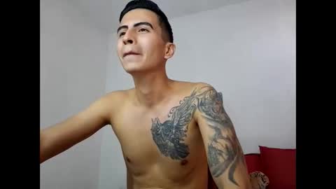 velk_hot1 online show from February 26, 8:36 pm