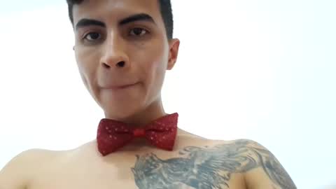 velk_hot1 online show from March 9, 4:27 am