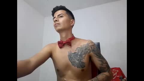 velk_hot1 online show from February 22, 8:53 pm