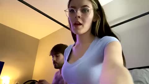 velmaxshaggy online show from March 5, 4:45 am