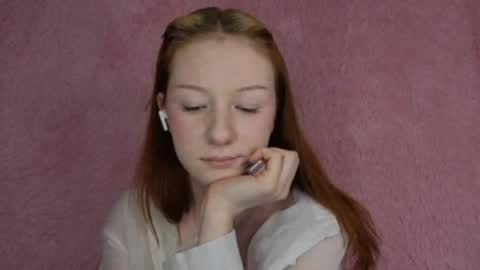 Sophie online show from May 4, 2:12 pm