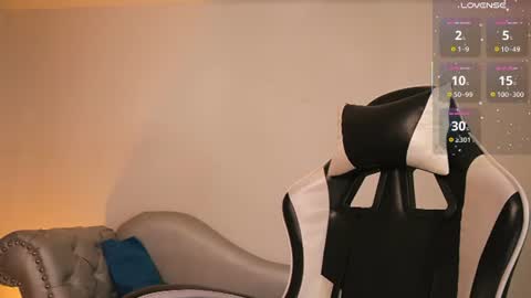 Velvet  online show from July 18, 1:46 pm