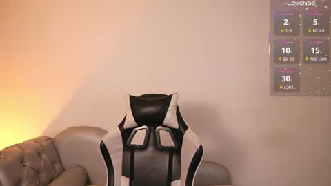 Velvet  online show from July 8, 1:36 pm