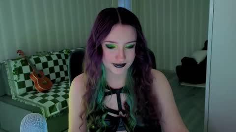 Violet online show from May 8, 10:21 am