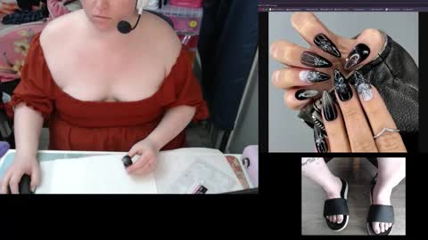 VelvetineSiren online show from January 17, 9:19 am