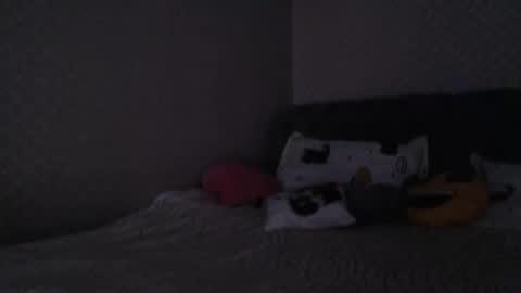 velvetmoon123 online show from December 13, 8:15 pm