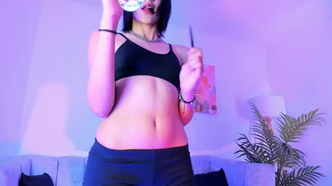     online show from June 8, 1:23 pm