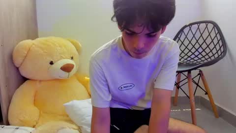 Steven online show from April 30, 5:07 pm