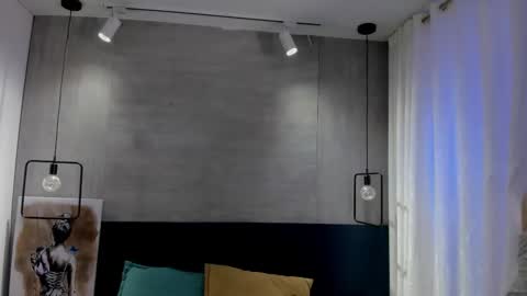 velvettease_ online show from March 17, 12:43 pm