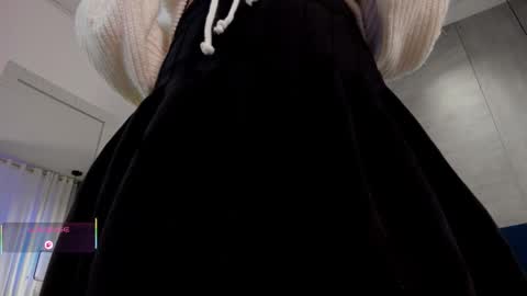 velvettease_ online show from April 2, 1:51 pm