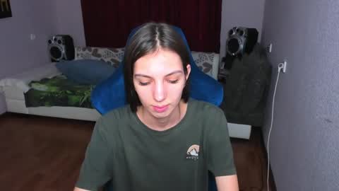 veneradi615 online show from January 31, 7:40 pm