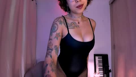 Snapshot of venus_azul chatting on October 21, 10:57 pm JulietaIndependent Model venus azul online show from October 21, 10:57 pm
