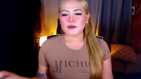I am Colly Your mystery girl online show from July 11, 3:00 am