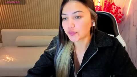 Venus  online show from June 1, 12:39 pm