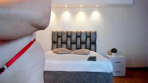 Venus Cooper Everyday From 1400 to 2200 Col Time online show from March 27, 6:09 pm