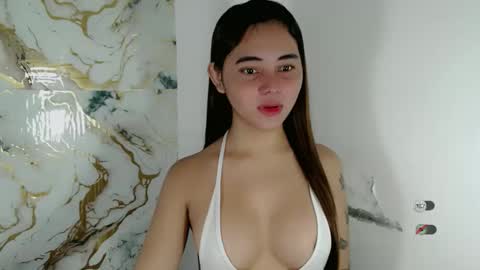 Snapshot of veola_sexy chatting on October 16, 12:10 am veola_sexy online show from October 16, 12:10 am
