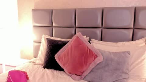 Vera online show from April 19, 12:28 pm