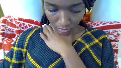 Snapshot of verah_vee chatting on October 23, 3:19 am verah online show from October 23, 3:19 am