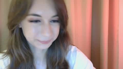 Una online show from September 16, 5:49 pm