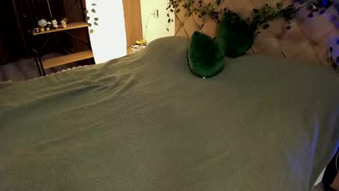 Sonya online show from April 21, 6:31 am