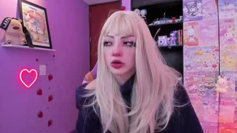     online show from October 18, 12:15 am