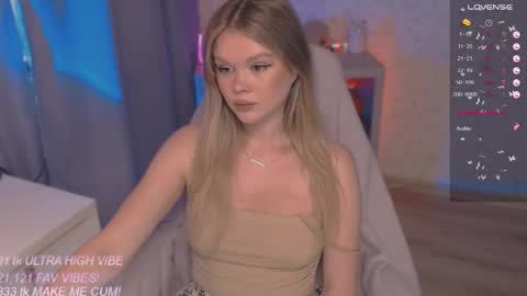 Snapshot of veronaaura chatting on September 15, 4:25 am Tiffany online show from September 15, 4:25 am