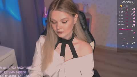 Snapshot of veronaaura chatting on September 29, 7:46 pm Tiffany online show from September 29, 7:46 pm