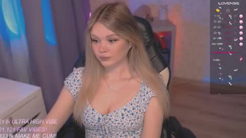 Snapshot of veronaaura chatting on September 19, 4:49 am Tiffany online show from September 19, 4:49 am