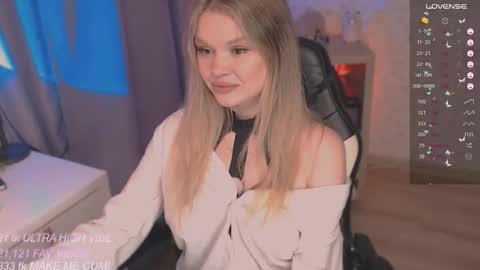 Snapshot of veronaaura chatting on September 22, 5:17 pm Tiffany online show from September 22, 5:17 pm