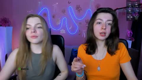 Ronni online show from April 29, 7:19 pm