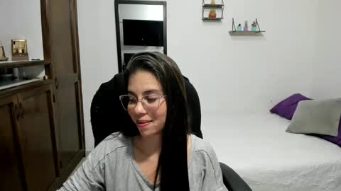 Veronica Miller online show from May 12, 2:20 am