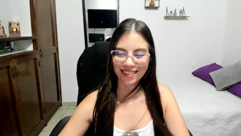 Veronica Miller online show from May 15, 1:03 am