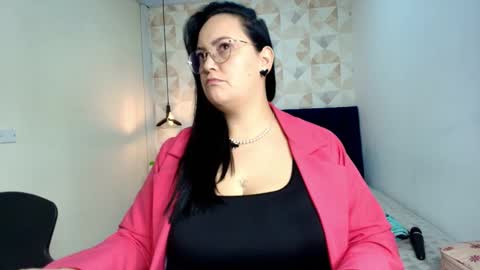 Snapshot of veroniicabbw chatting on October 22, 12:29 pm veroniicabbw online show from October 22, 12:29 pm