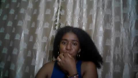 verronique1511 online show from May 12, 6:39 pm