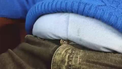 Erik online show from April 5, 4:26 pm