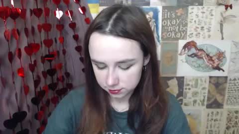 veryveryvery_shy online show from February 5, 7:01 am